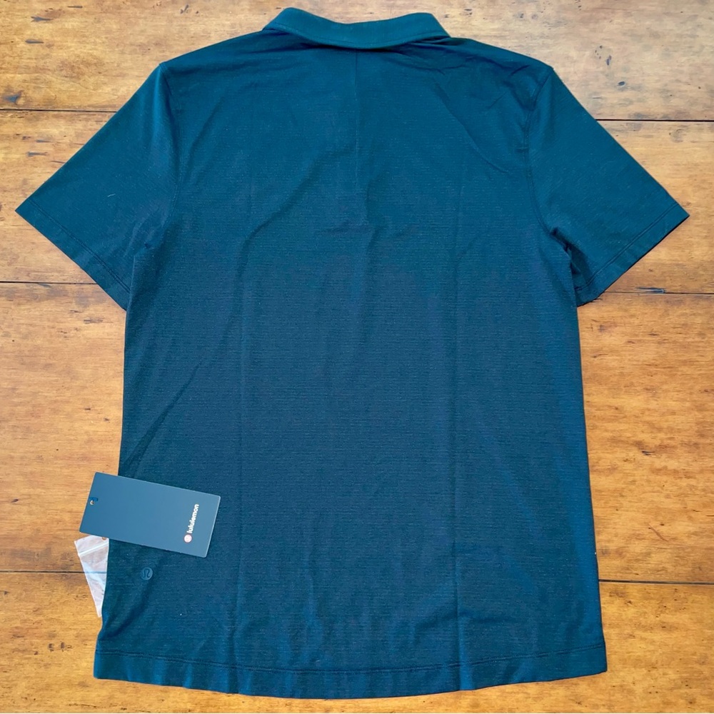 Mens Lululemon x Rose Bowl Evolution Polo 5K, MSRP $98 - Picture 4 of 5